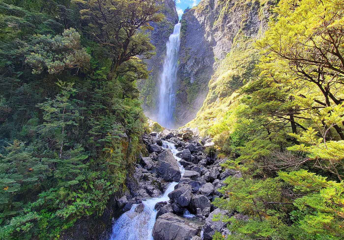 https://vpinvestments.blob.core.windows.net/images/spotlight/Devils-Punchbowl-Falls-in-Aurthur_s-Pass.jpg