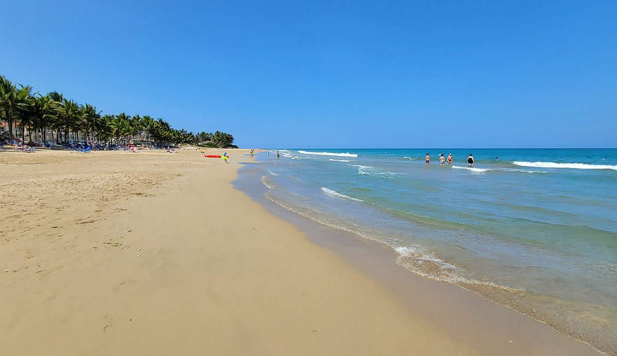 https://vpinvestments.blob.core.windows.net/images/spotlight/cabarete-beach-bozo-beach.jpg
