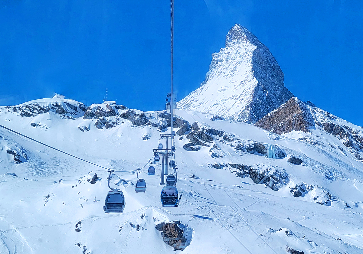 https://vpinvestments.blob.core.windows.net/images/spotlight/zermatt/Zermatt-Matterhorn-from-gondola.jpg